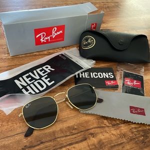 Ray-Ban The Icons sunglasses